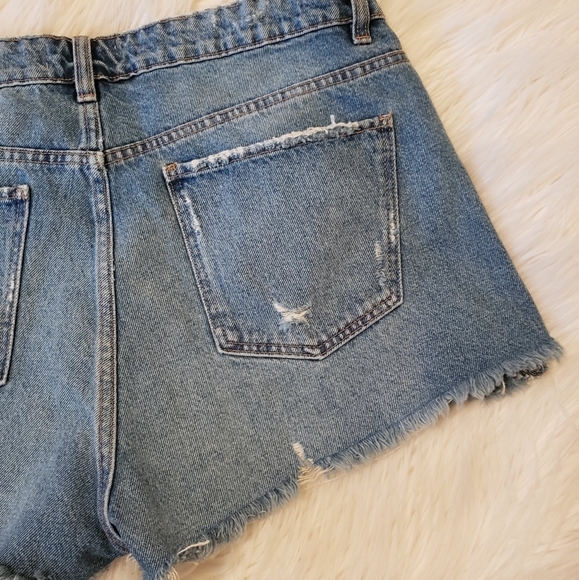 ZARA MID RISE SHORTS - Picture 7 of 8